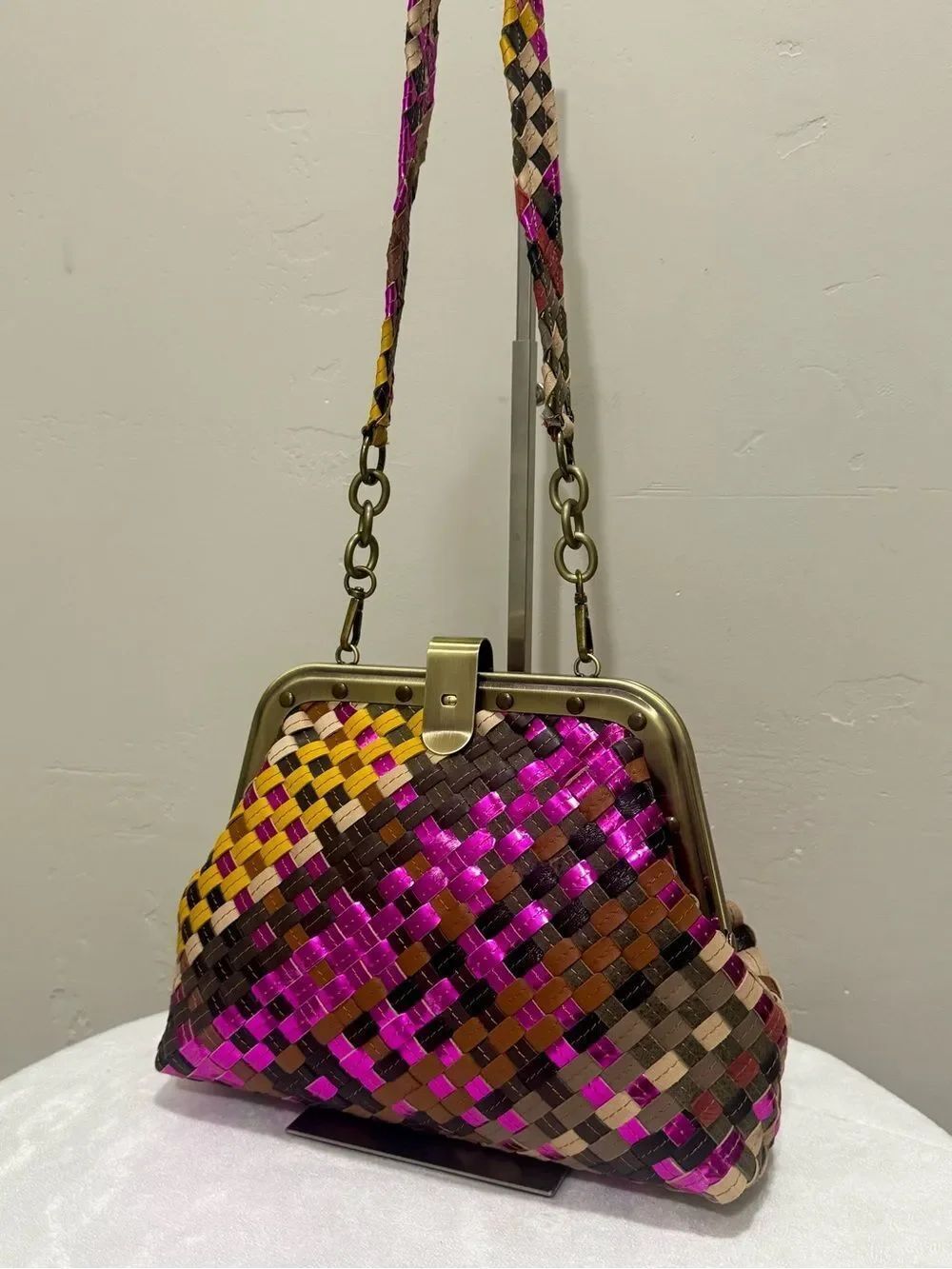 Colorful Handwoven Leather Handmade Retro Style Rivets Frame Bag & Jewelry Chain